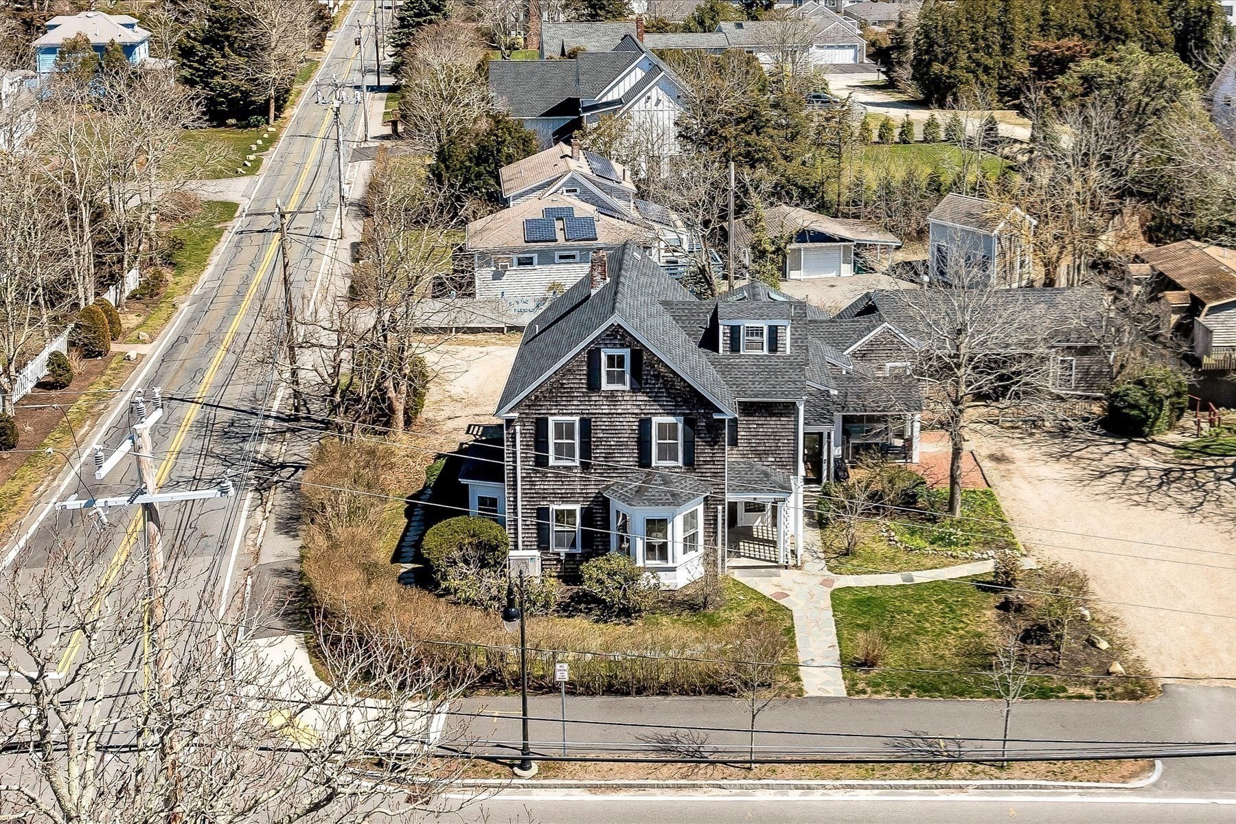 main property photo 34