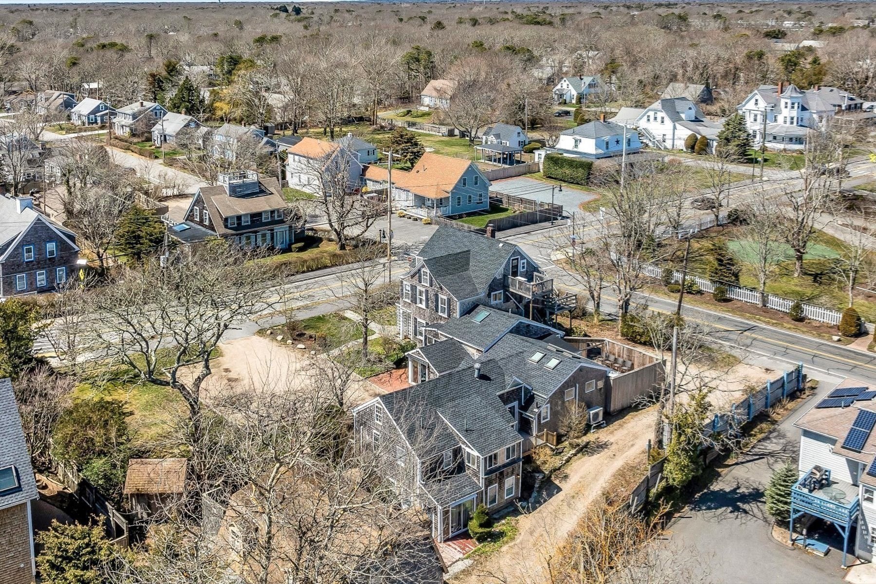 main property photo 35
