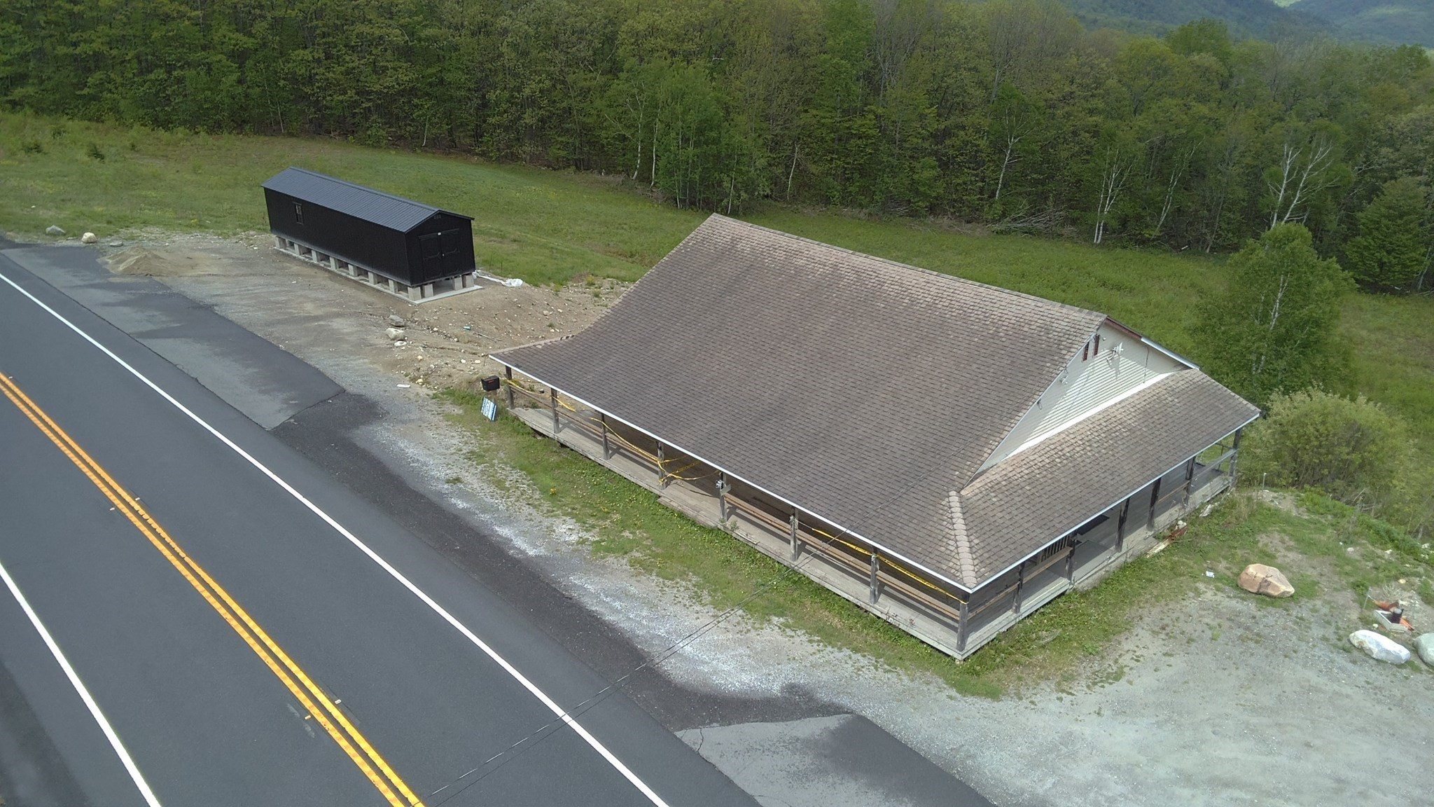 main property photo 40