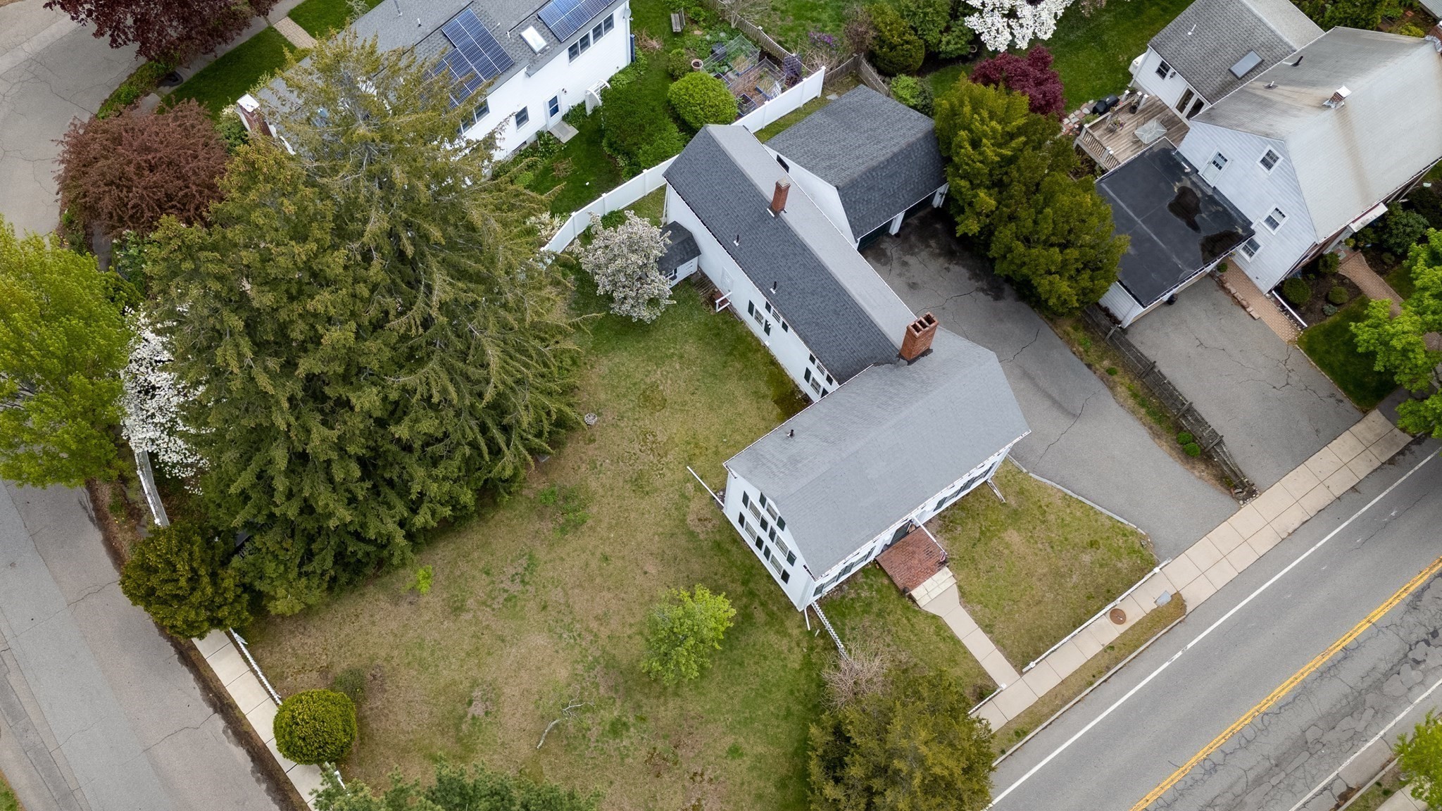 main property photo 31