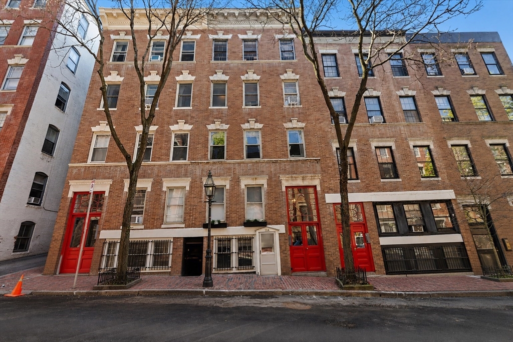 property viewer photo 10