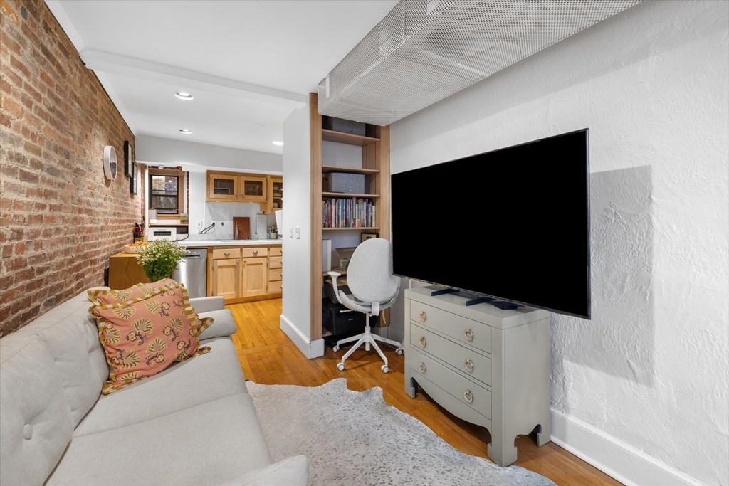 property viewer photo 2