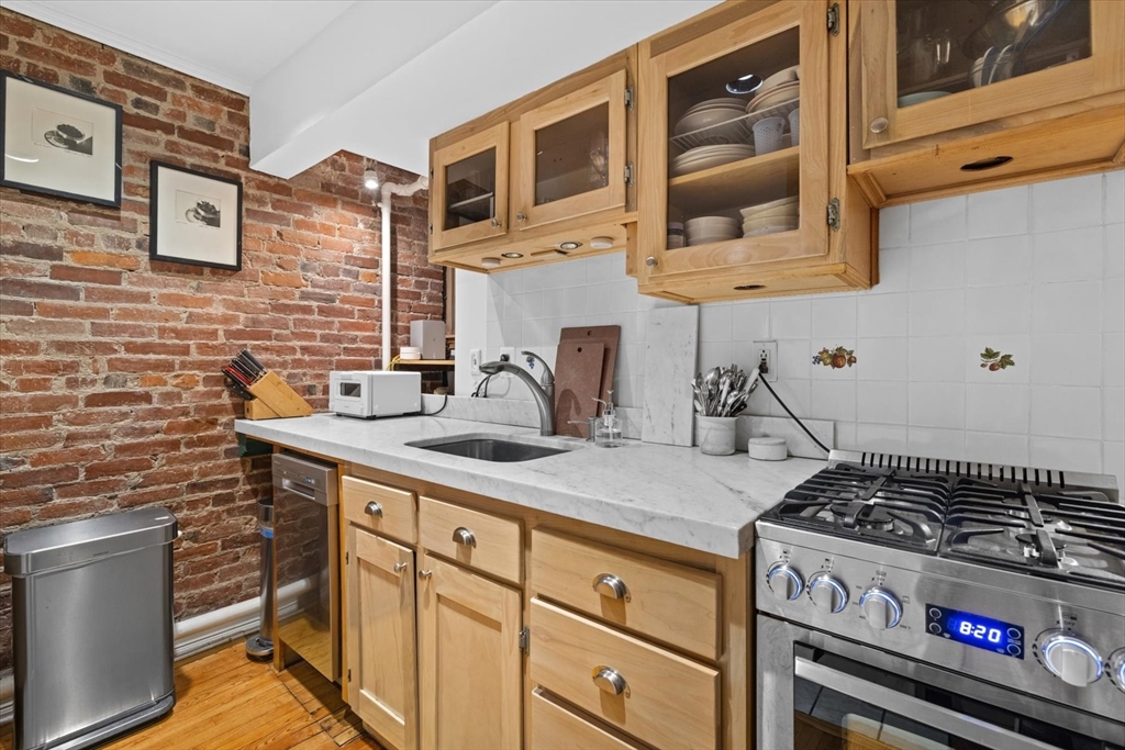 property viewer photo 3