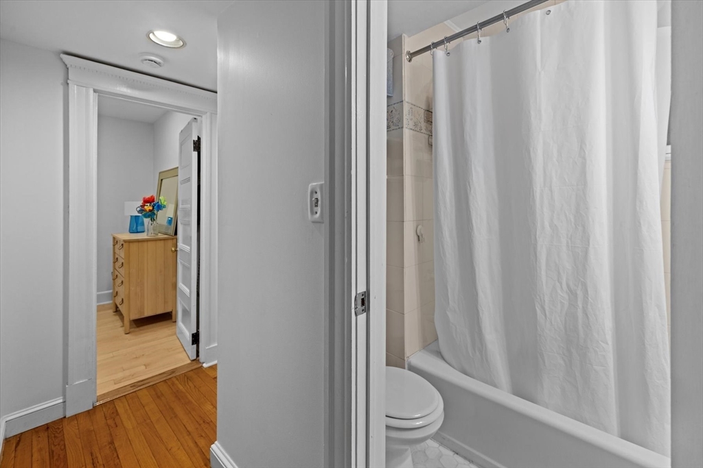 property viewer photo 6