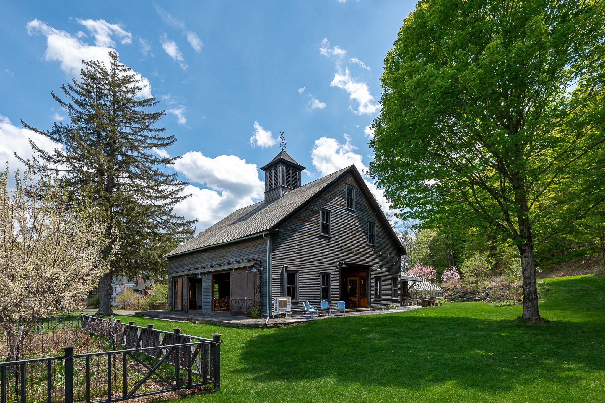 main property photo 27