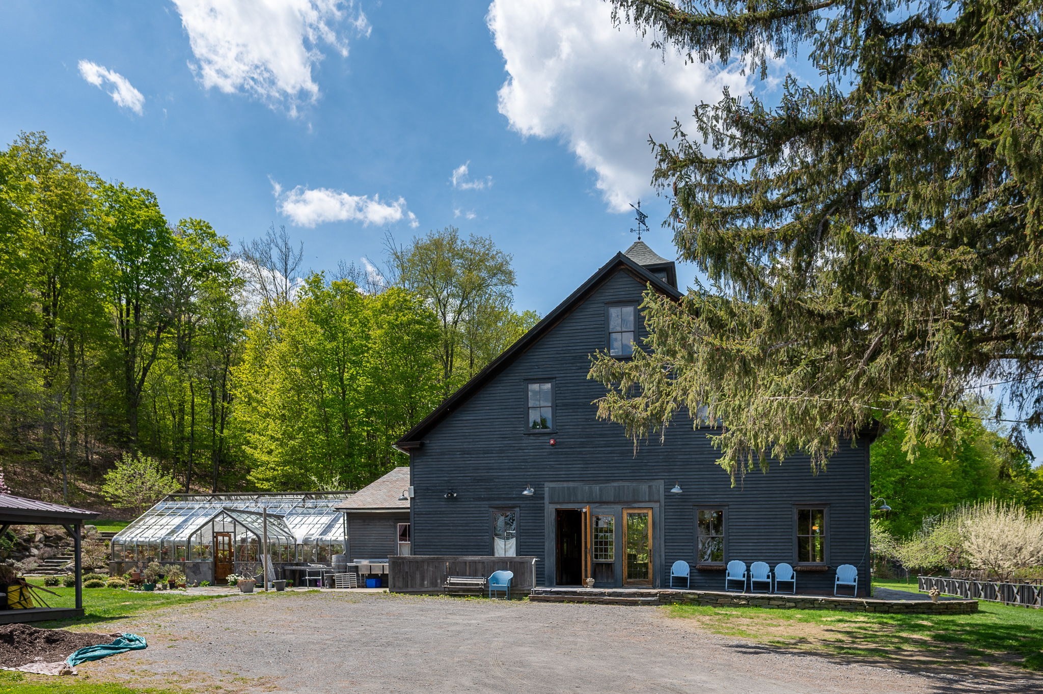 main property photo 37