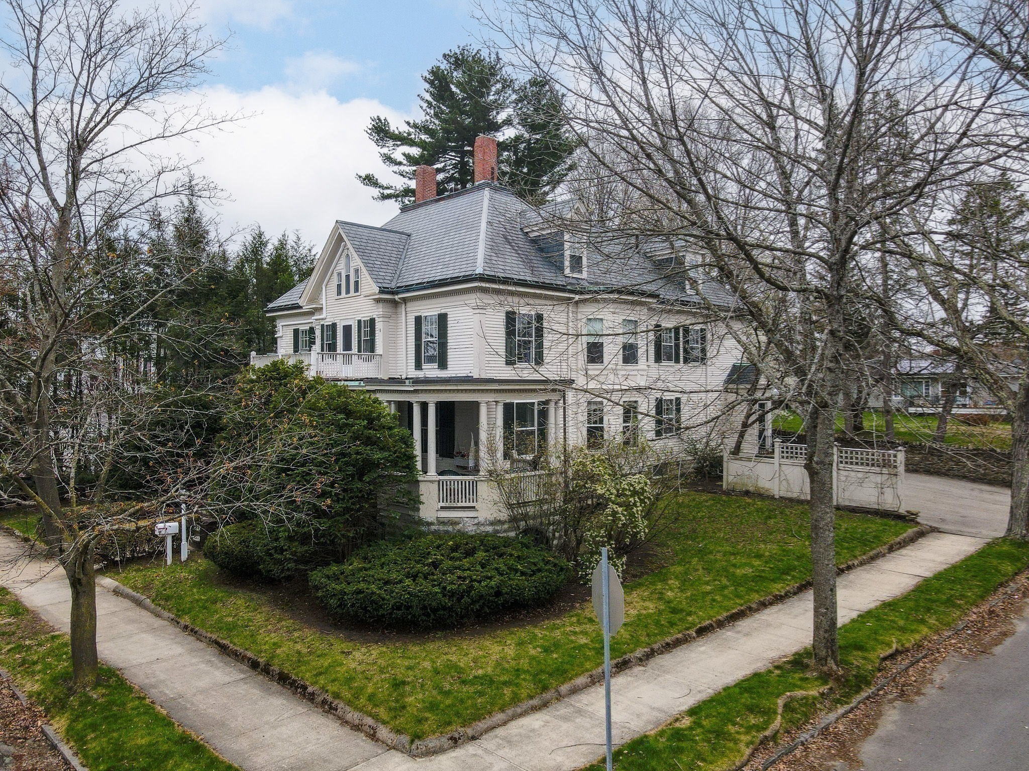 main property photo 37