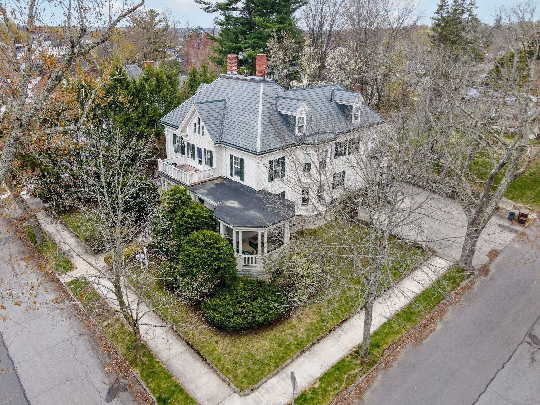 main property photo 38