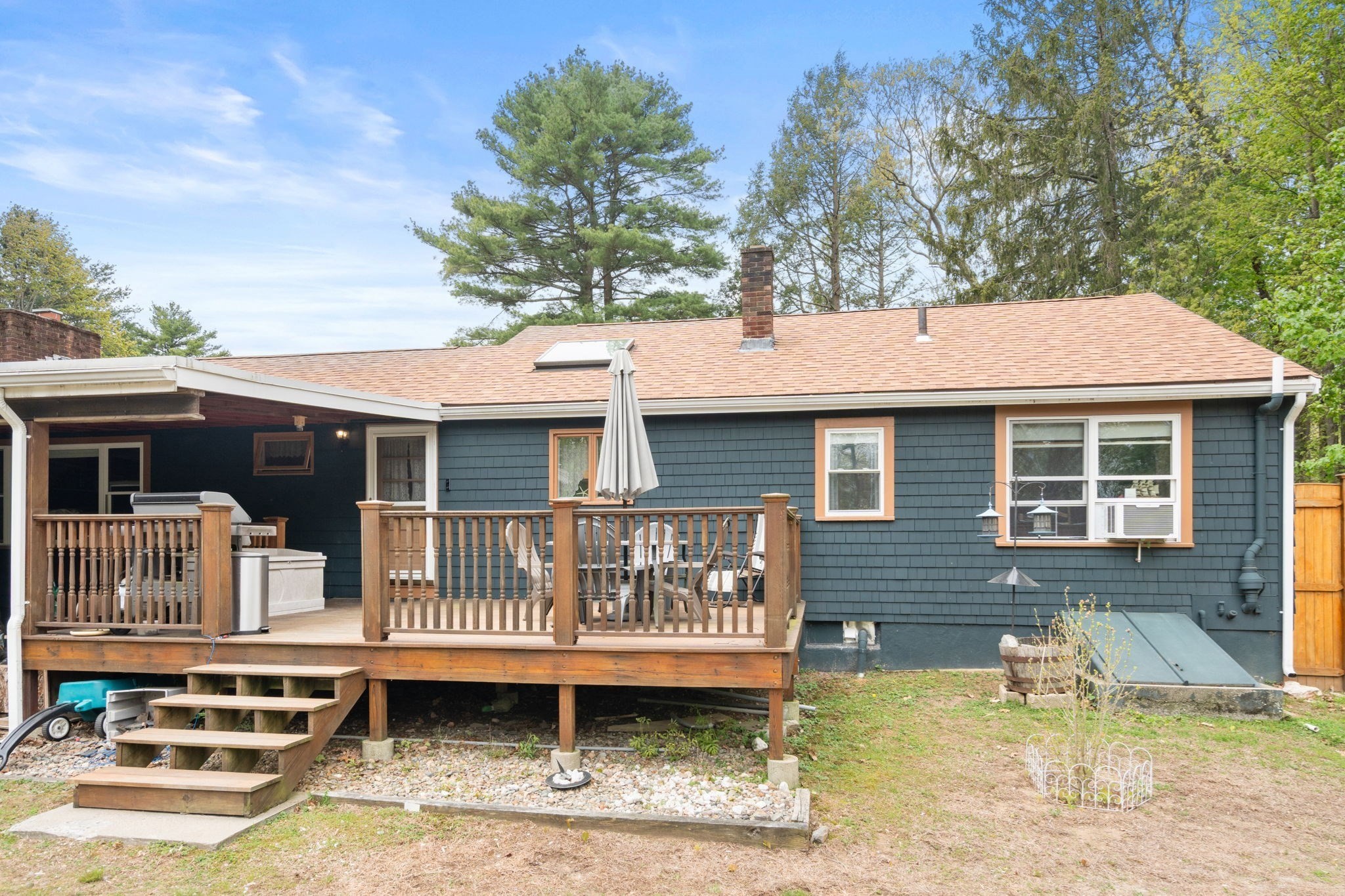 main property photo 23