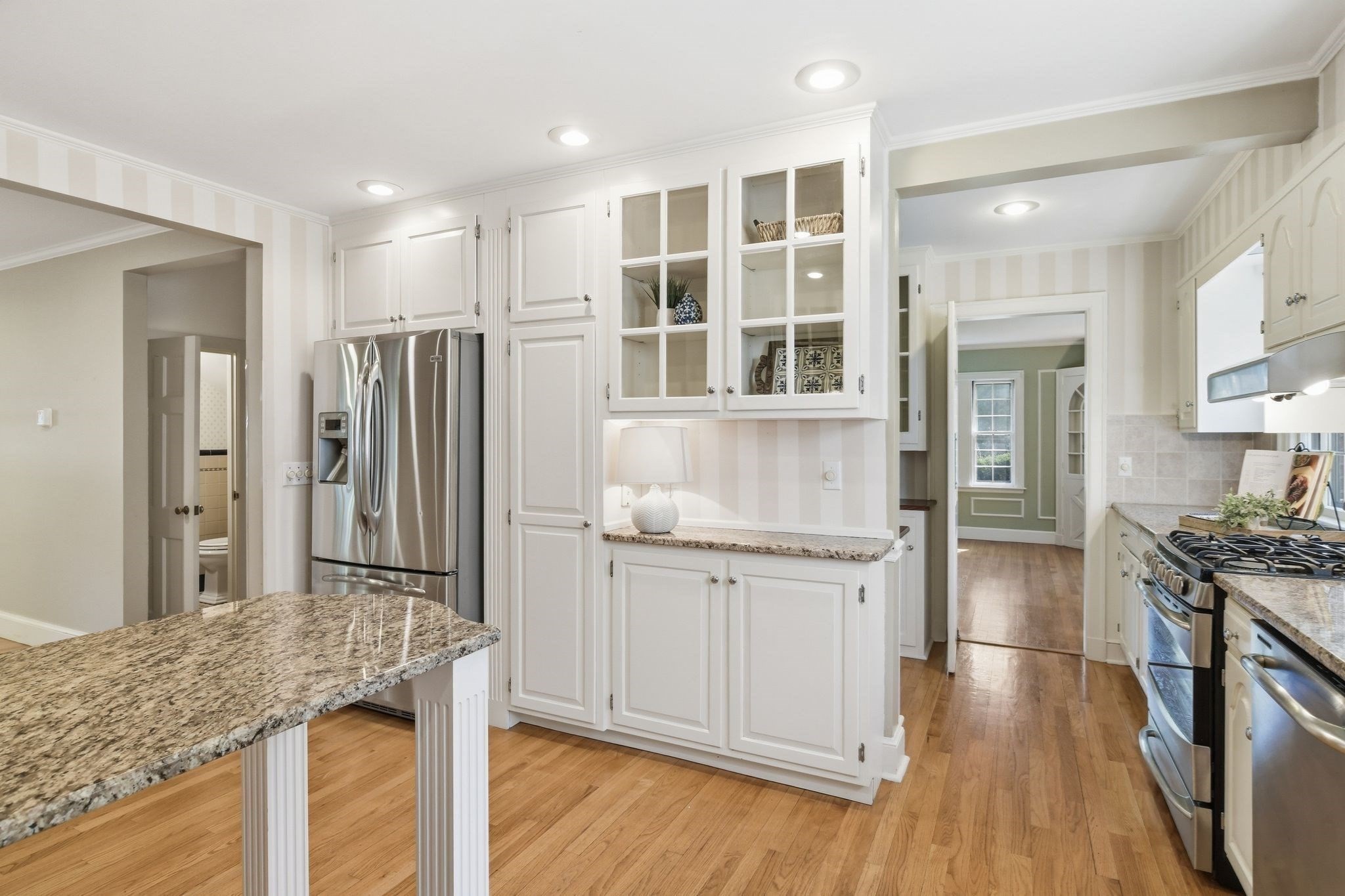 main property photo 14