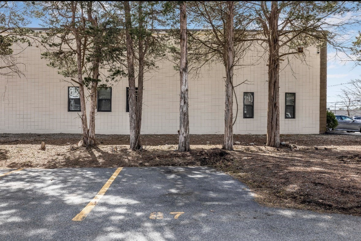 main property photo 20