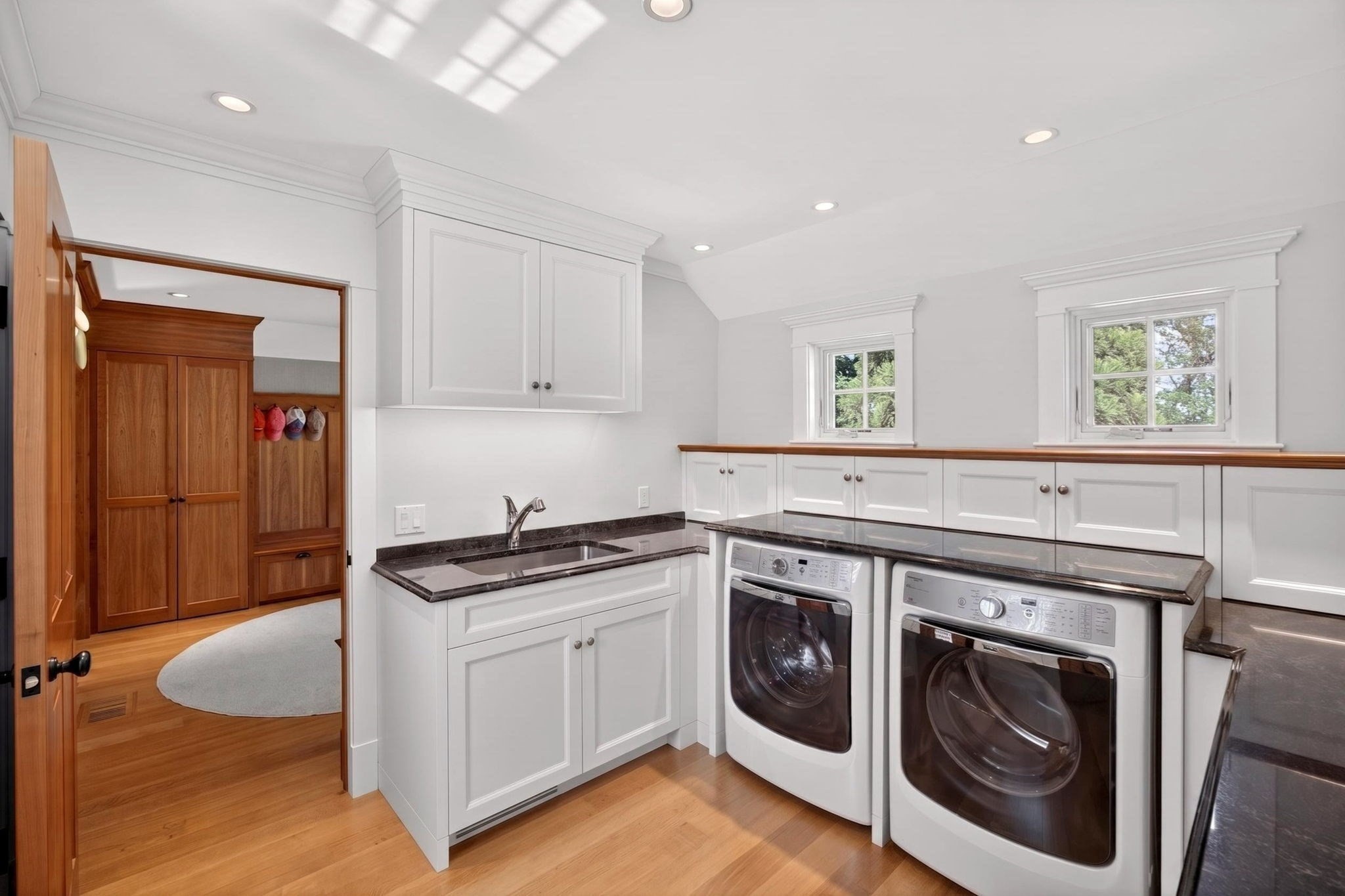 main property photo 18