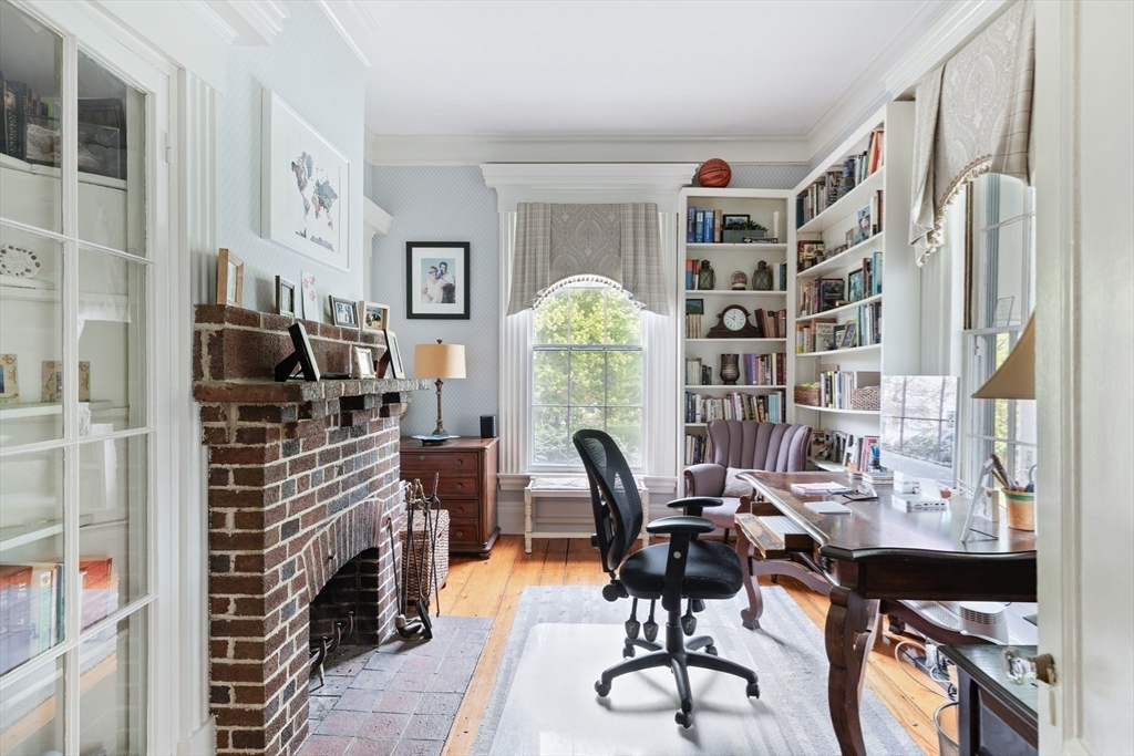 main property photo 11