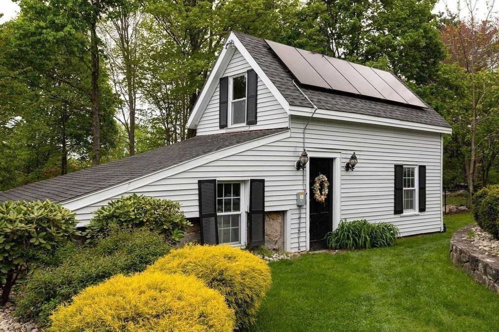 main property photo 32