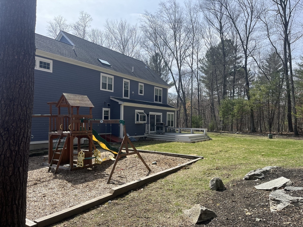 main property photo 24