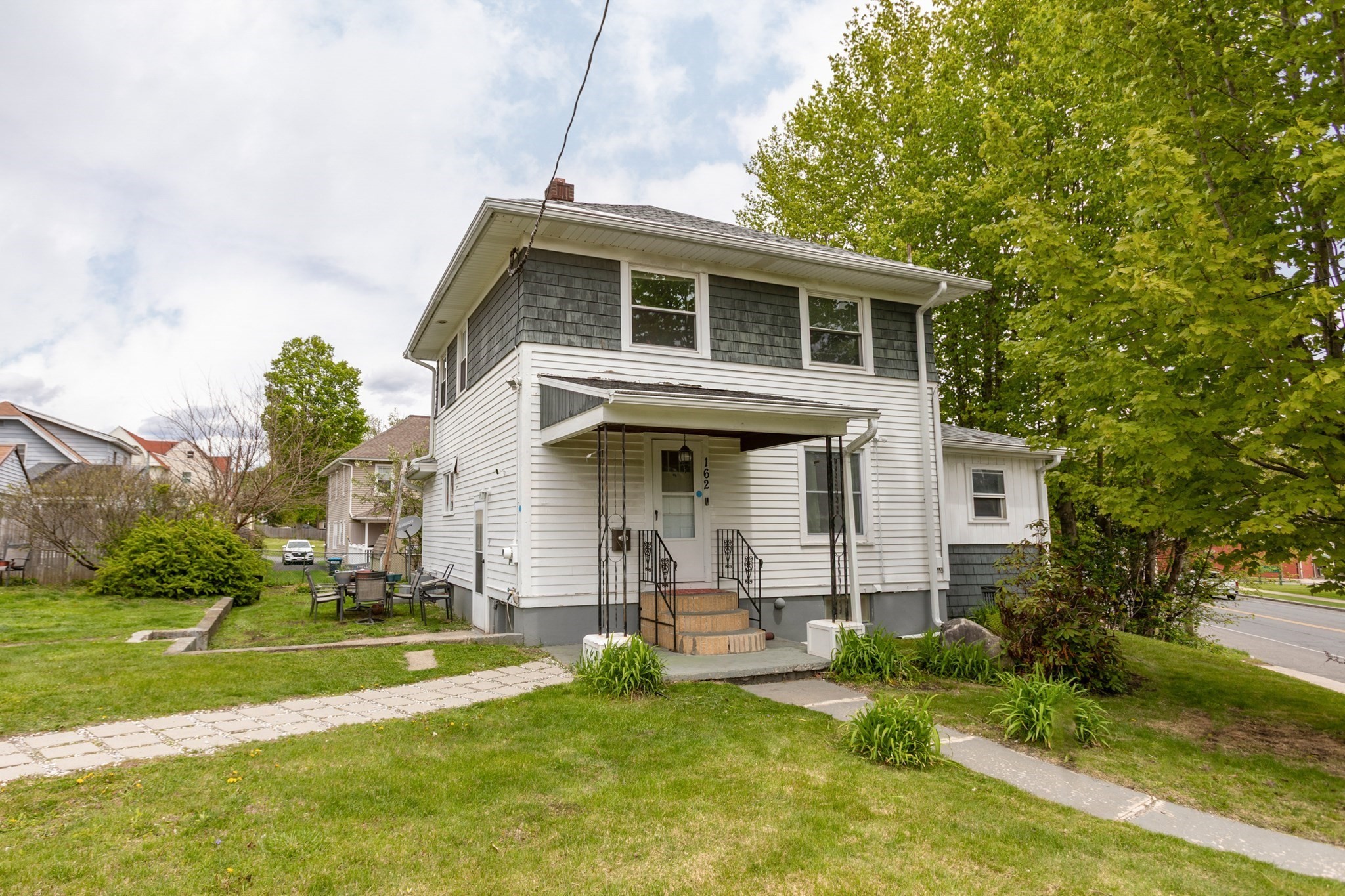 main property photo 3