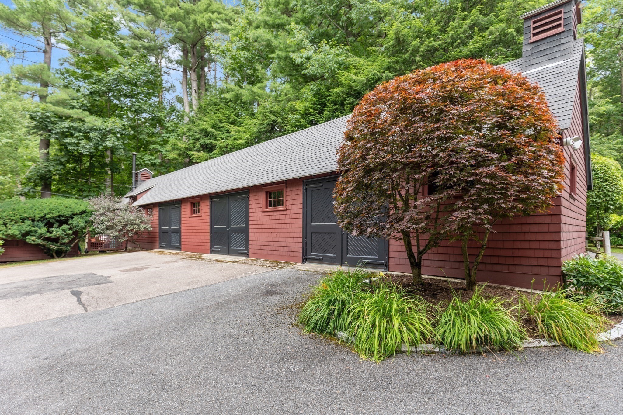 main property photo 30