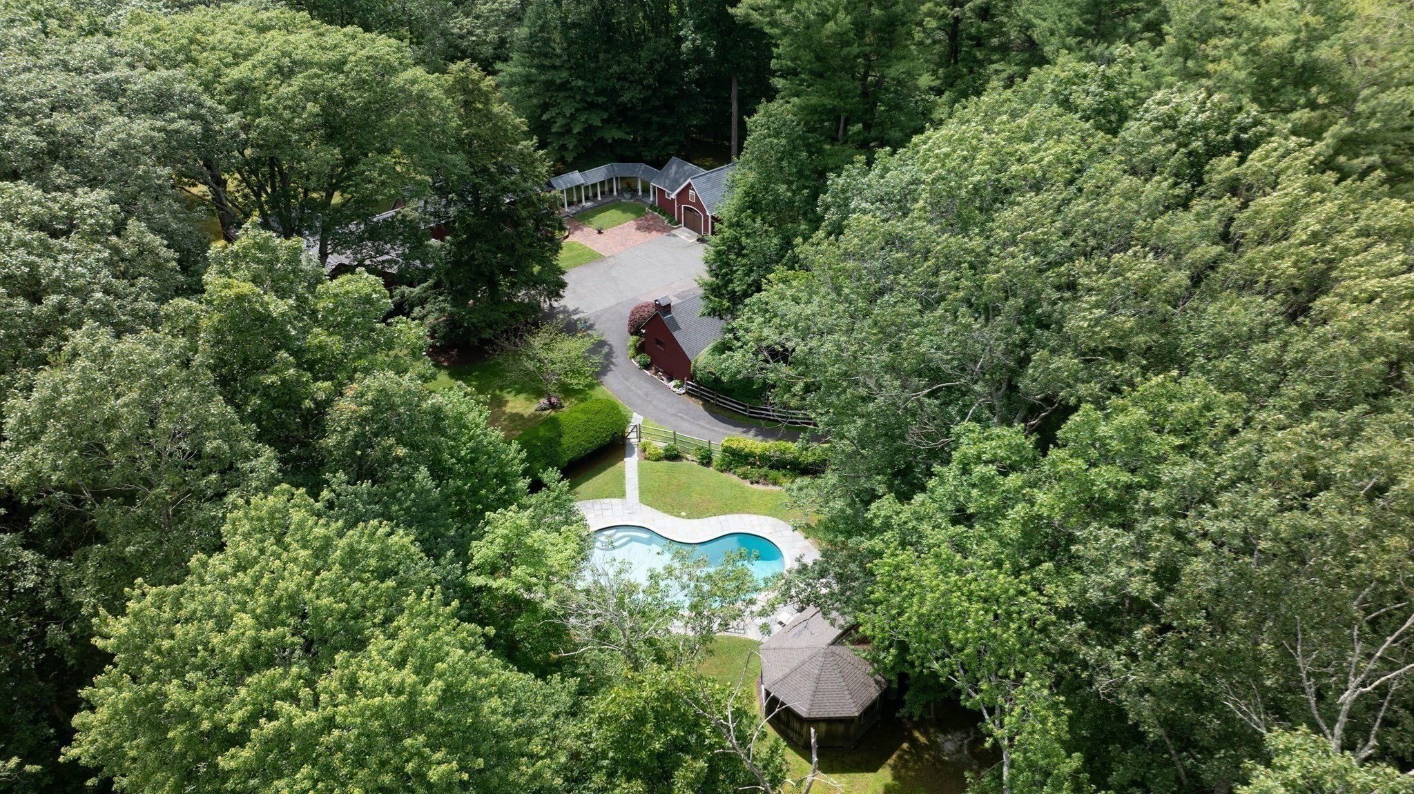 main property photo 39