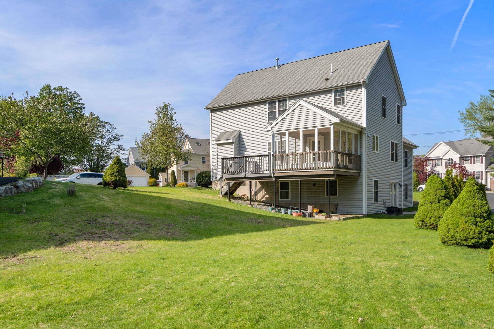 main property photo 34