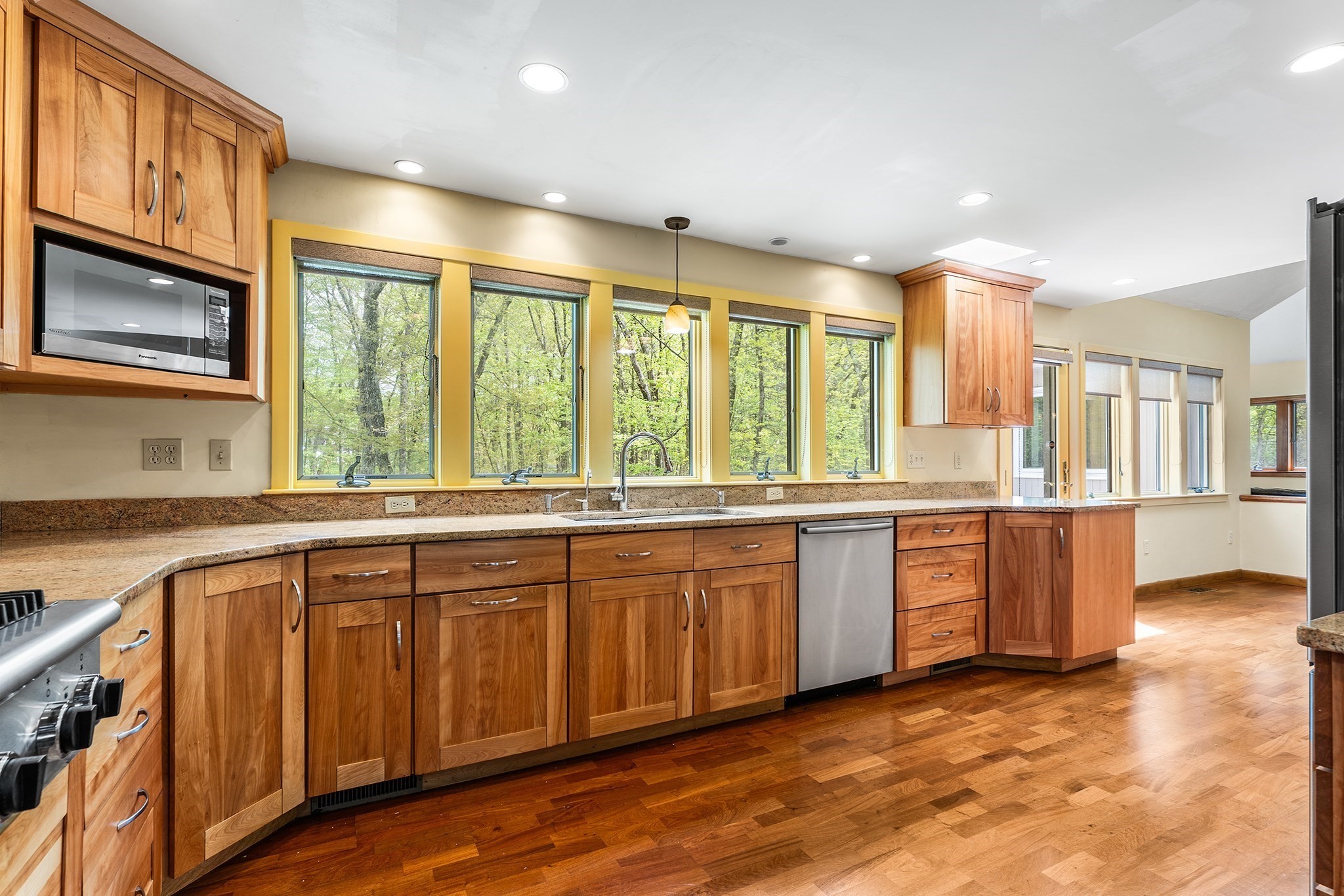 main property photo 11