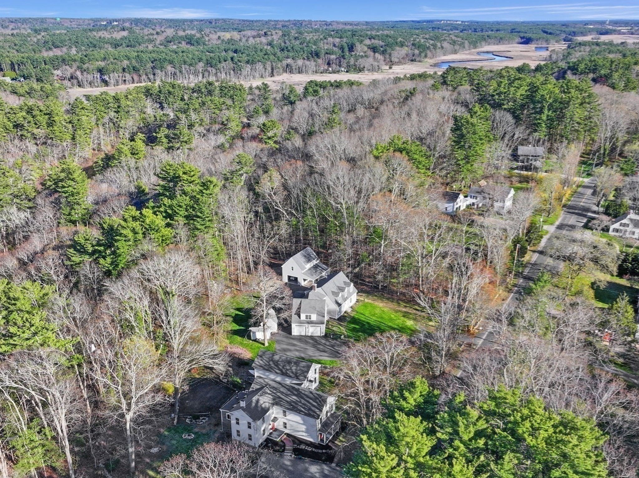 main property photo 30