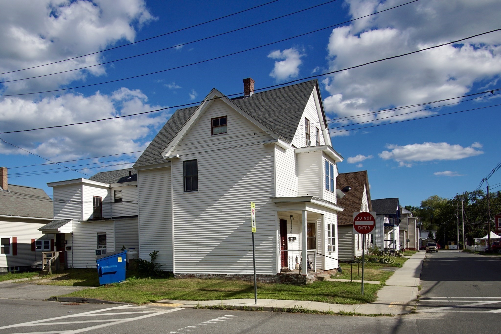 main property photo 9