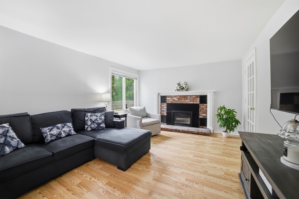 property viewer photo 1