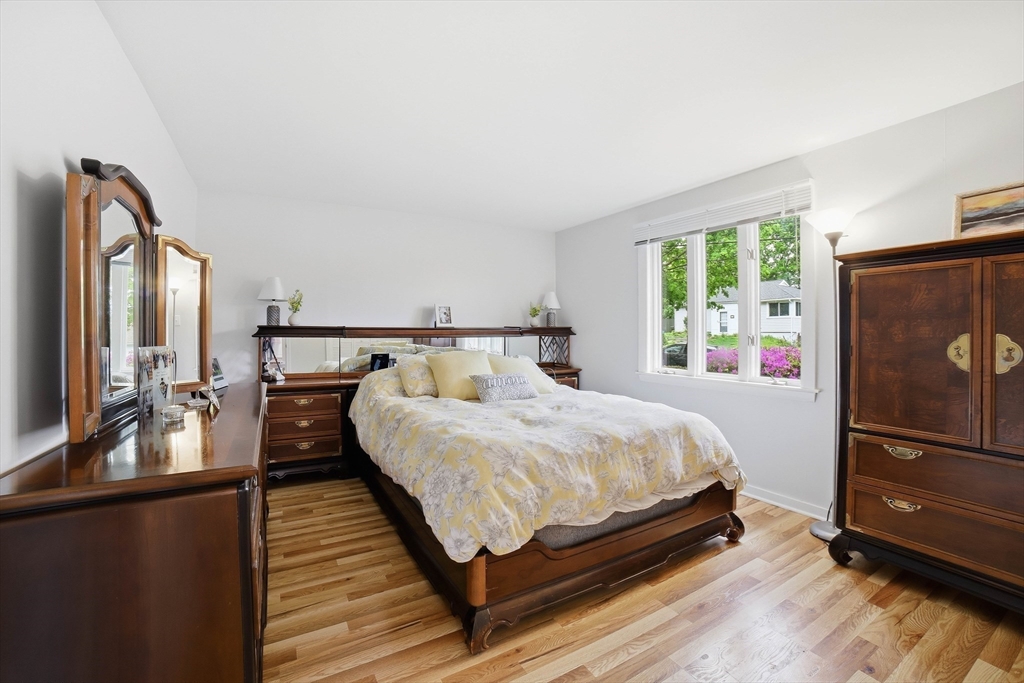 property viewer photo 10