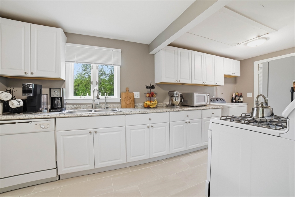 property viewer photo 5