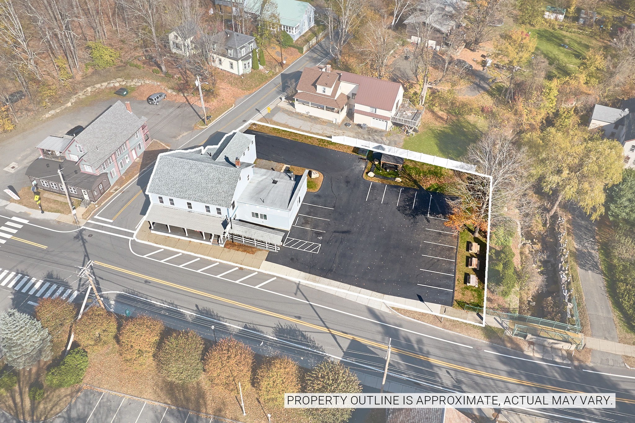 main property photo 13