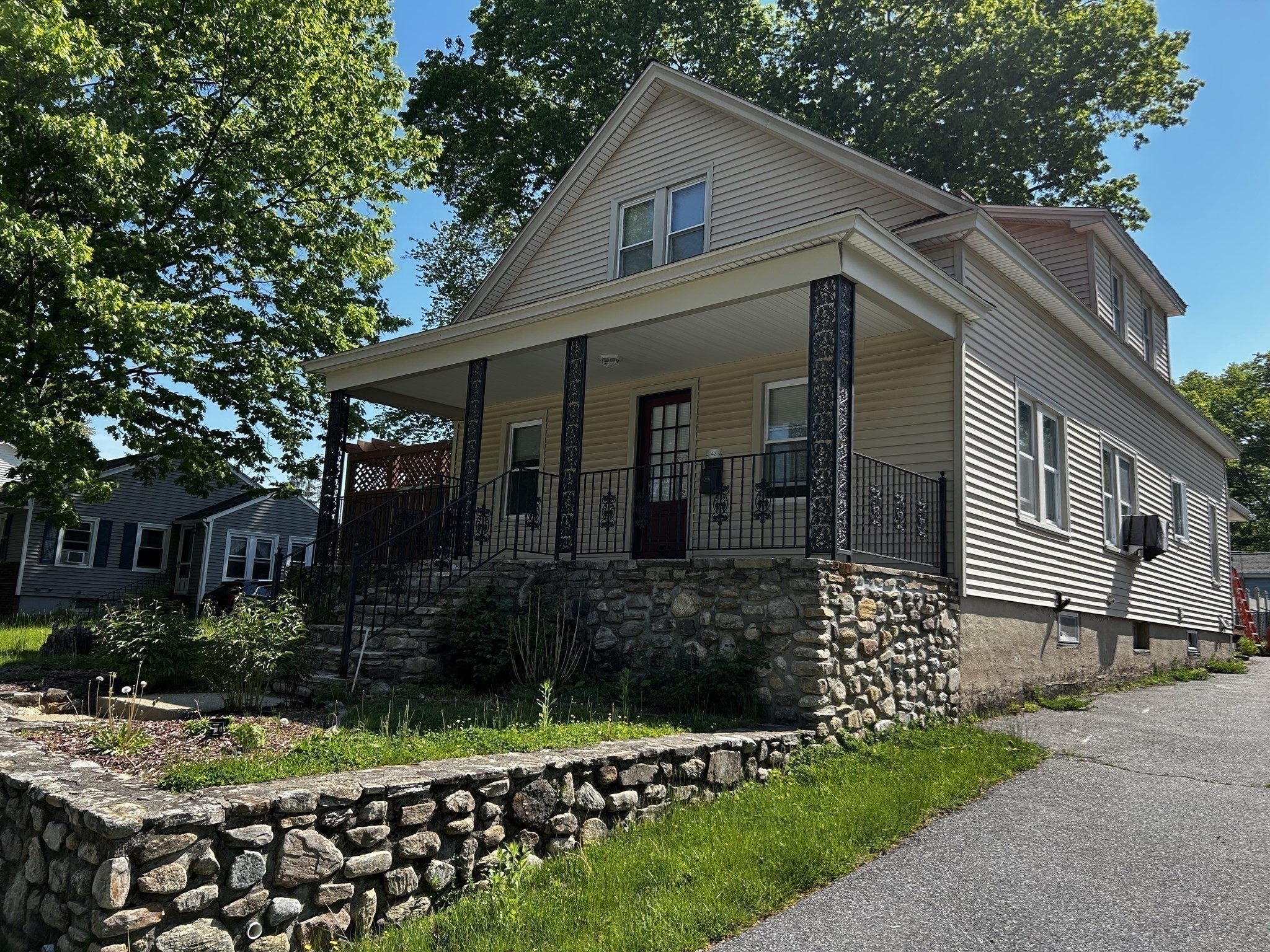 main property photo 36