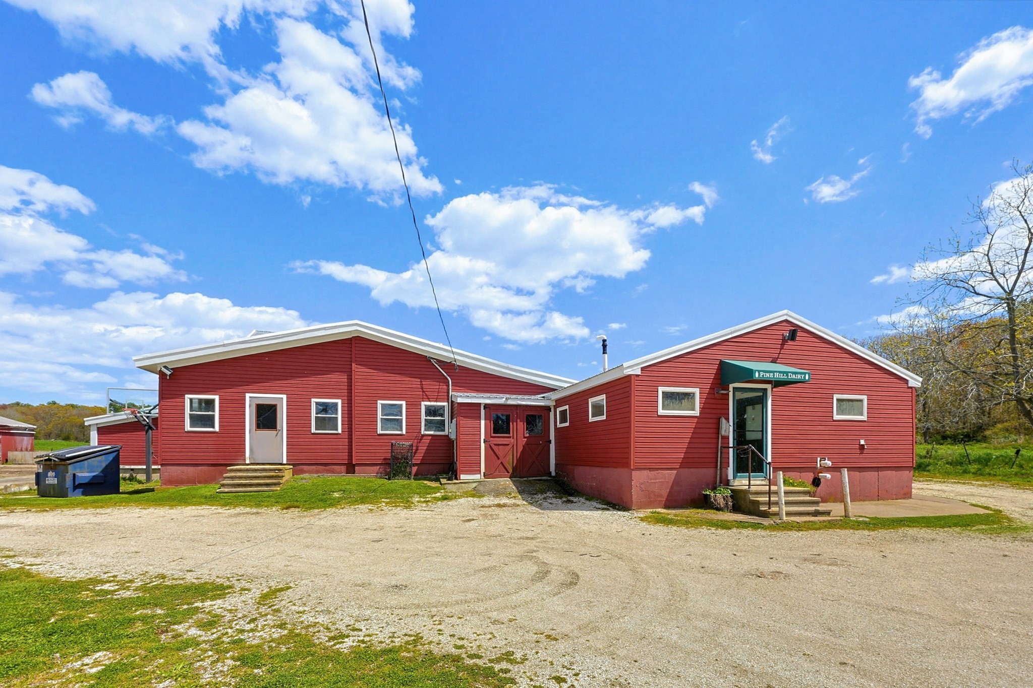 main property photo 26