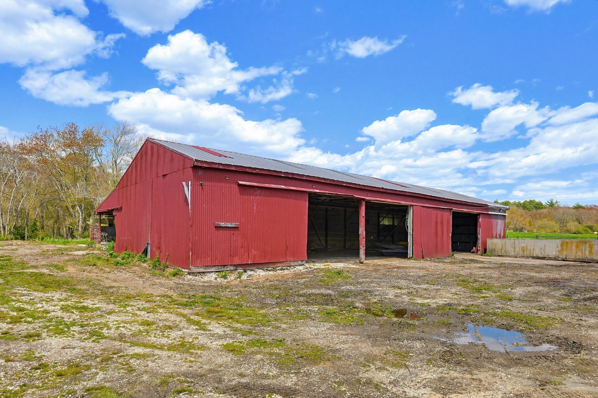 main property photo 28