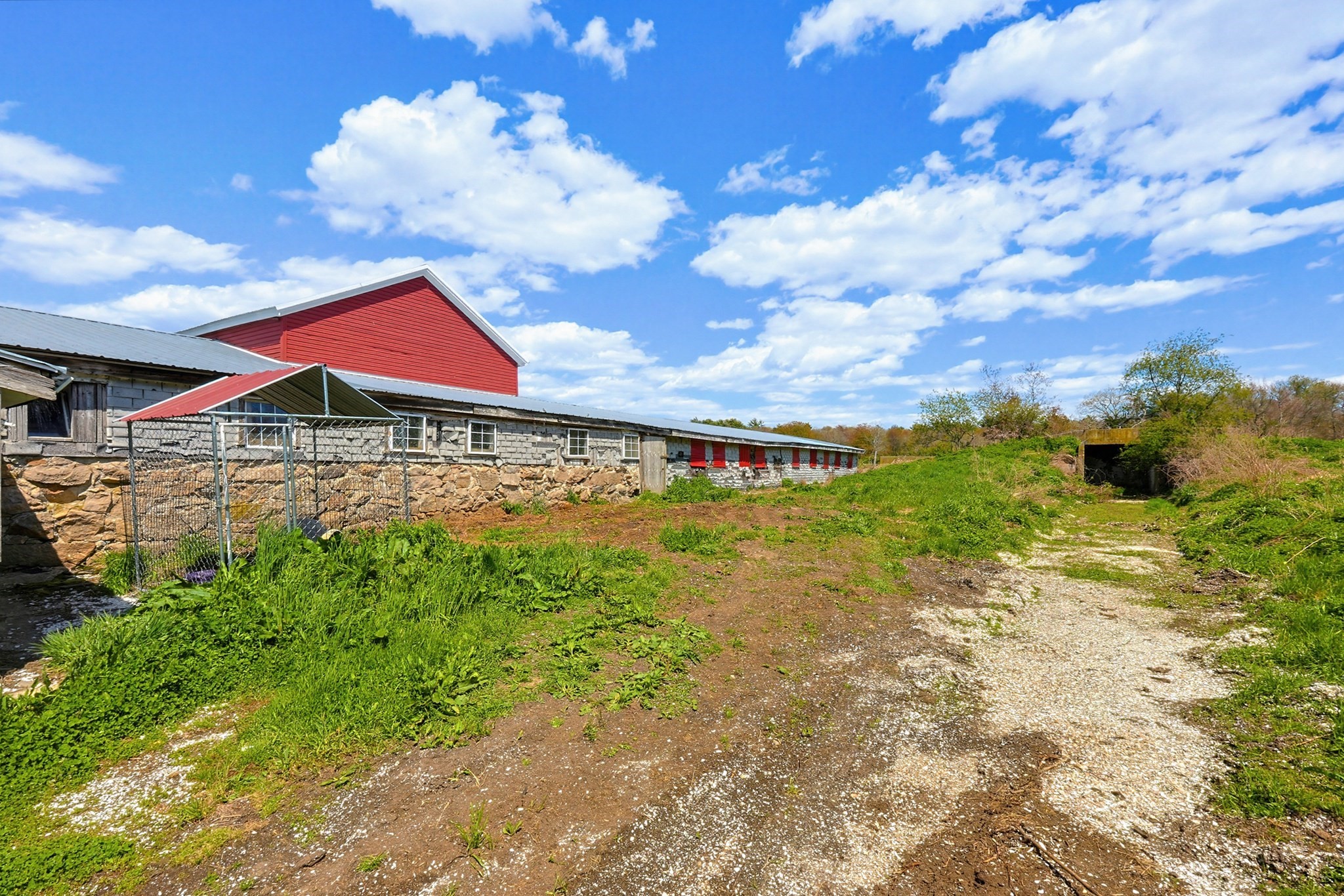 main property photo 38
