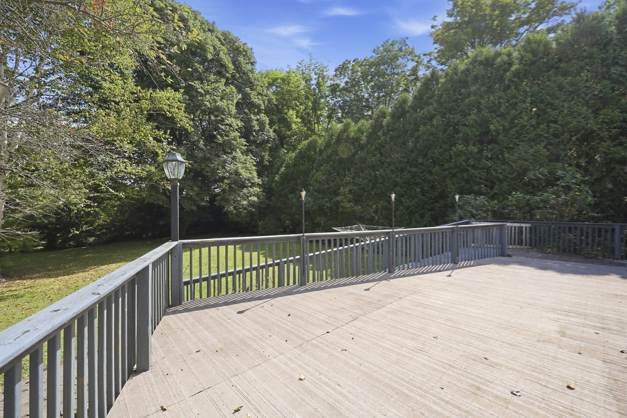 main property photo 25