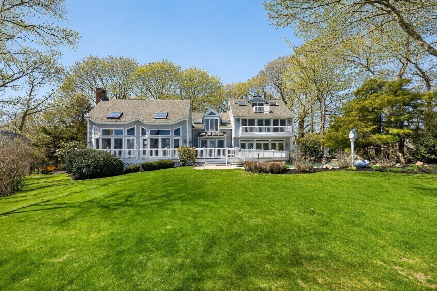 main property photo 9