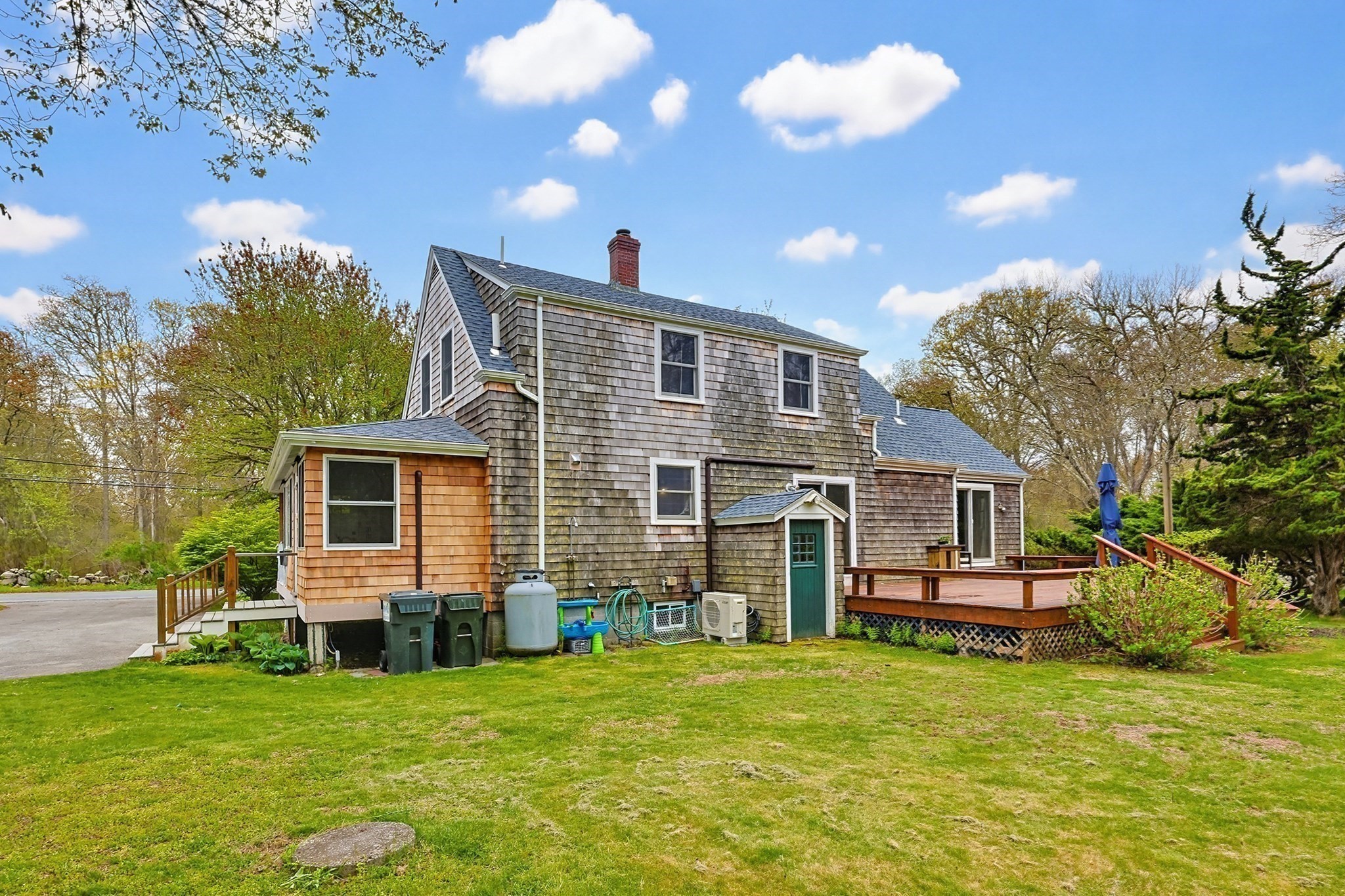 main property photo 37
