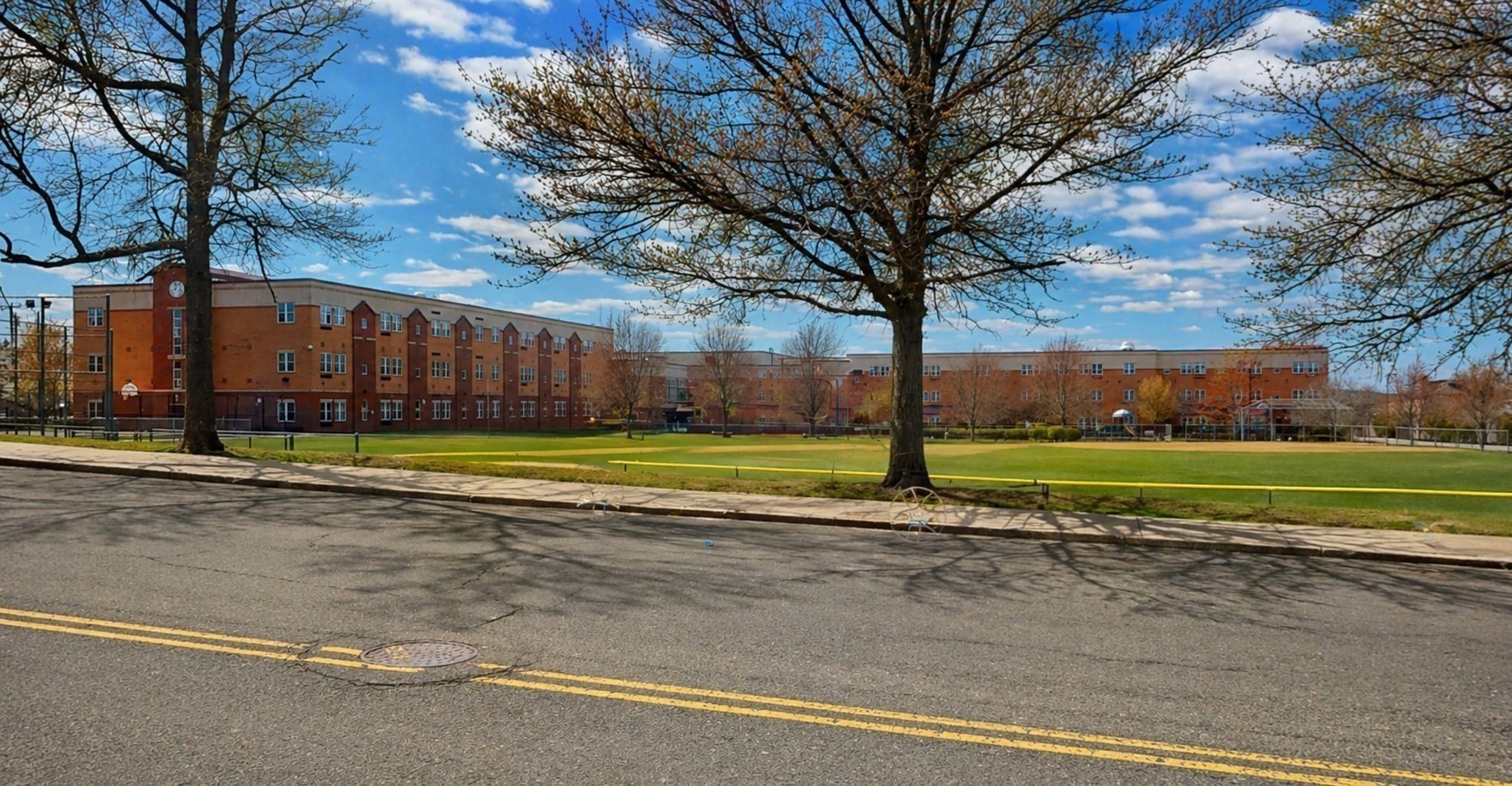 main property photo 30
