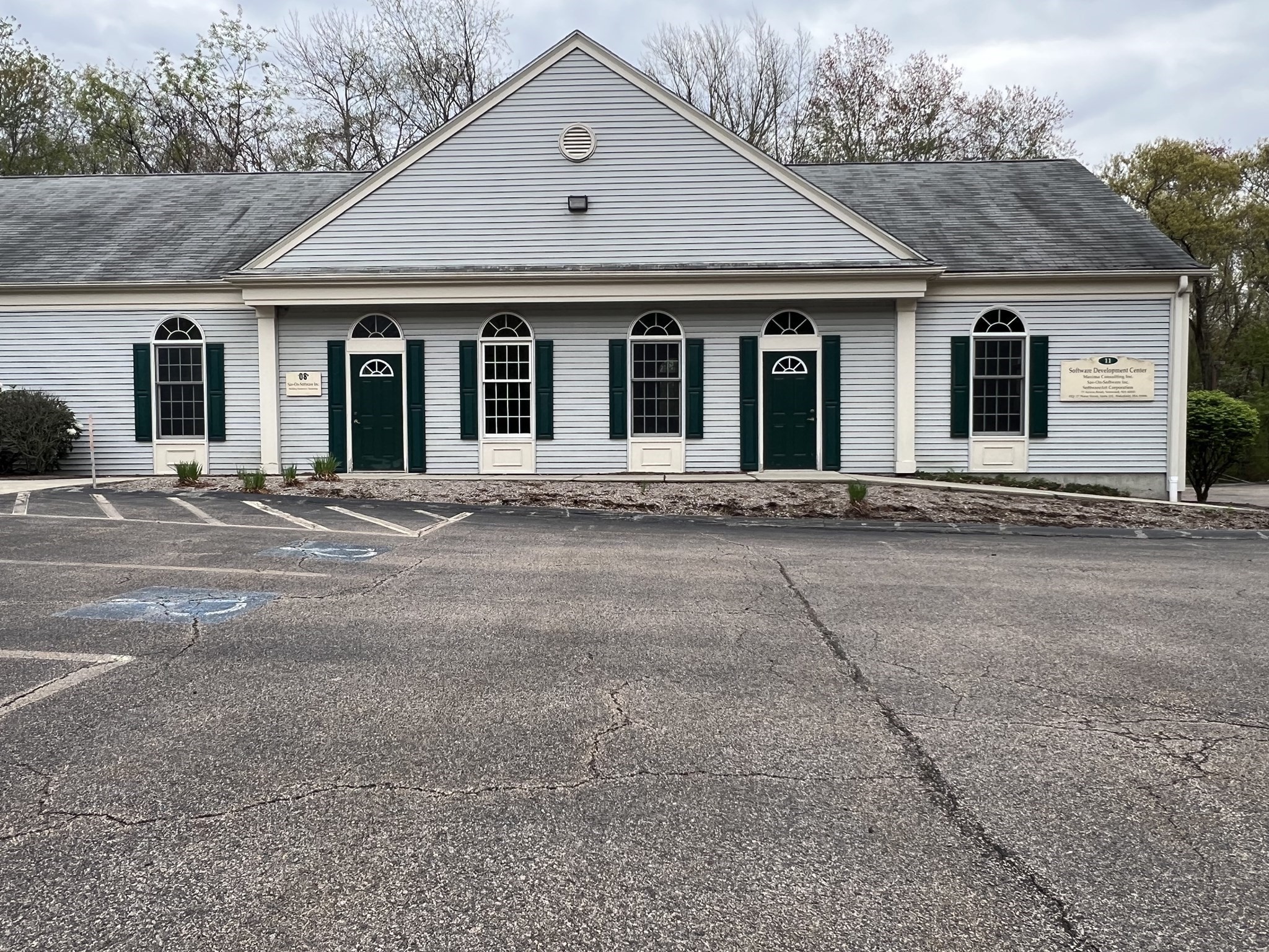 main property photo 3