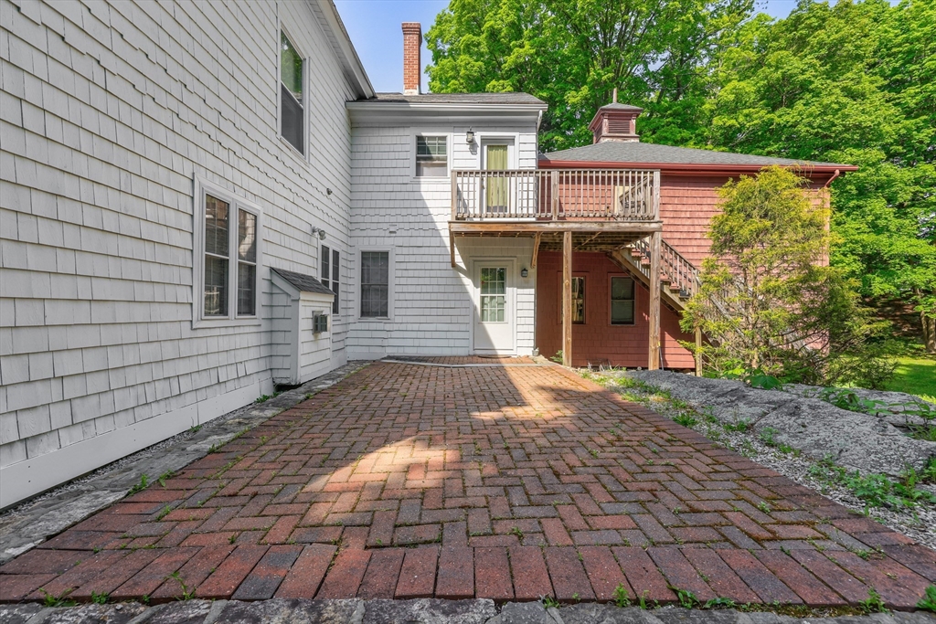 main property photo 18