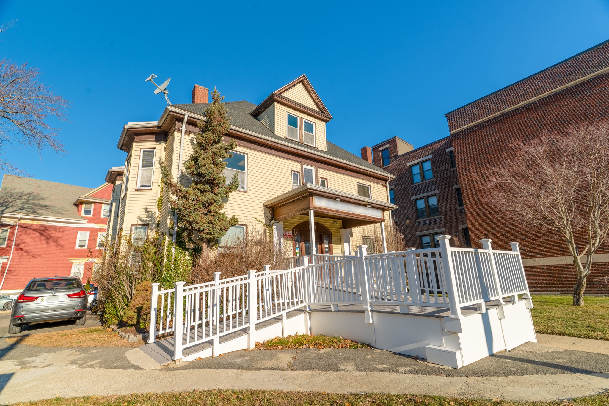 main property photo 34