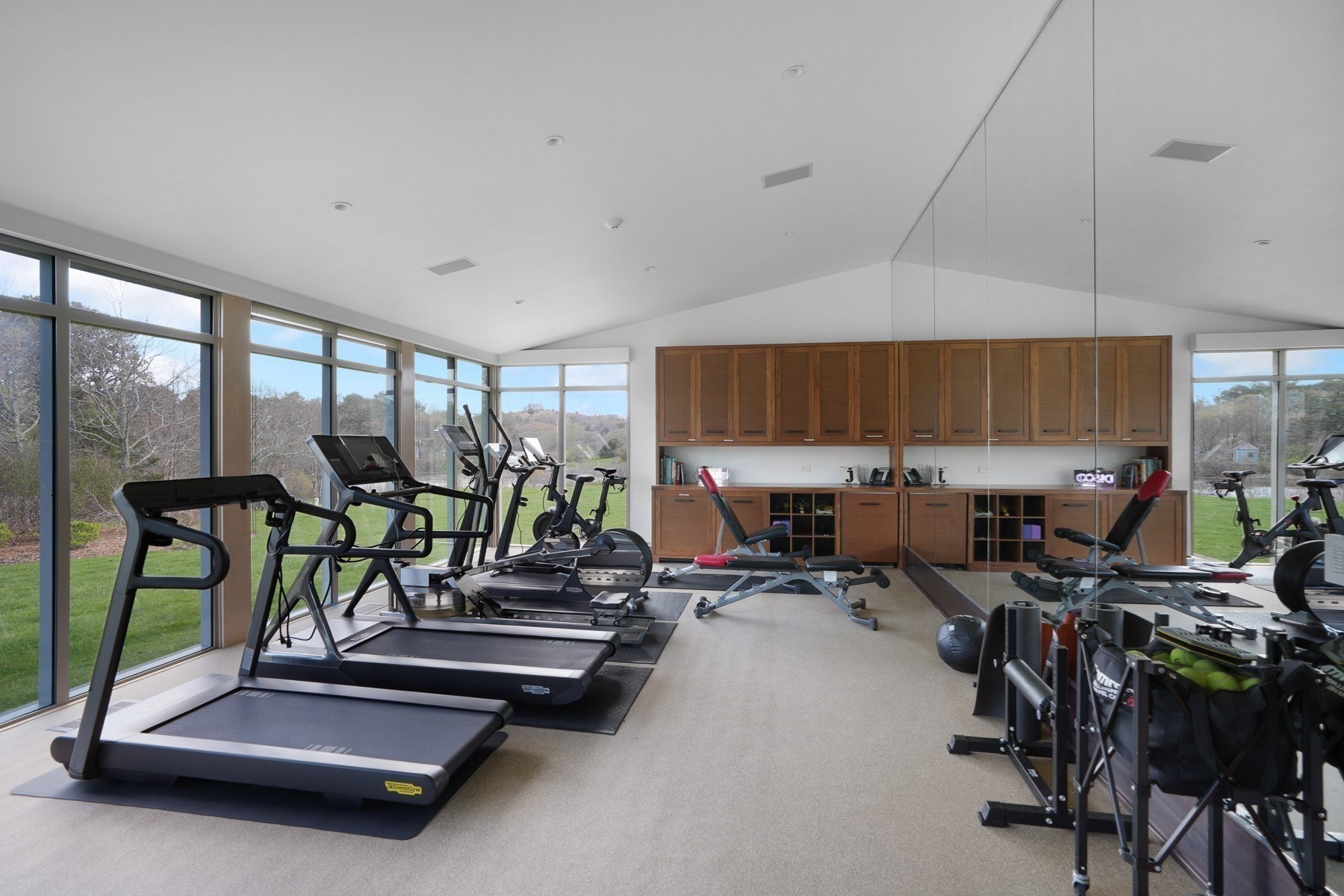 main property photo 40