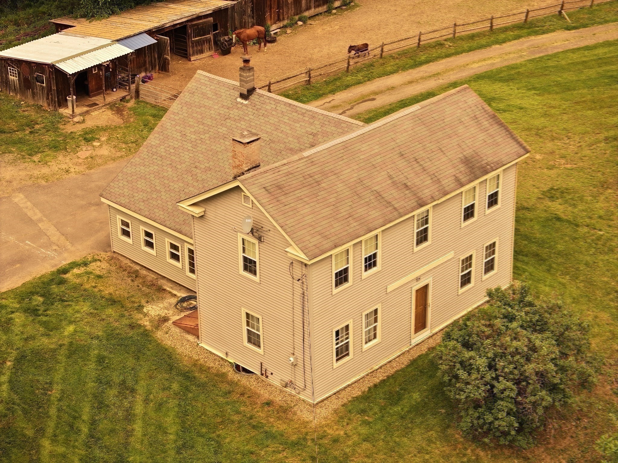 main property photo 25
