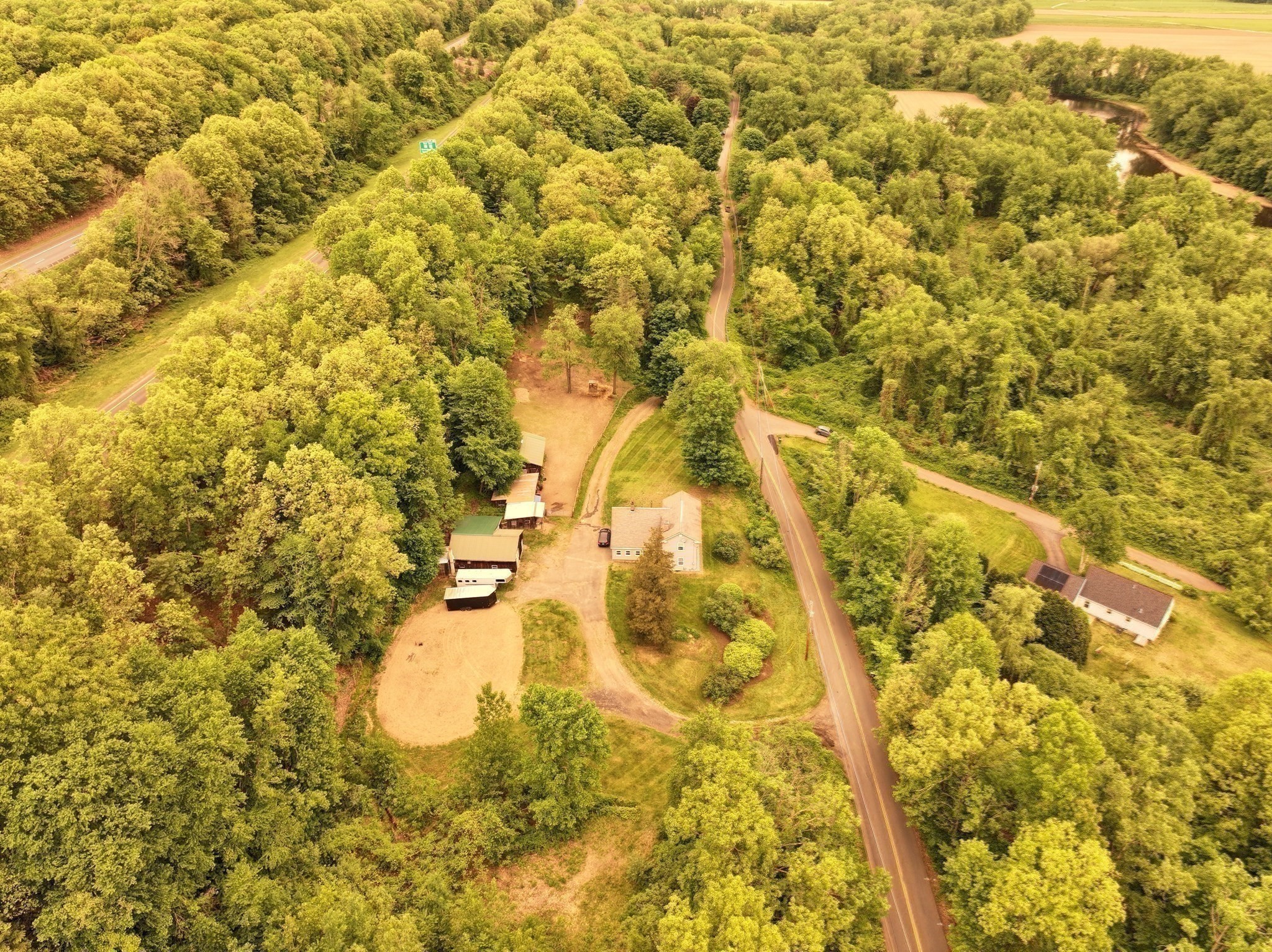 main property photo 31