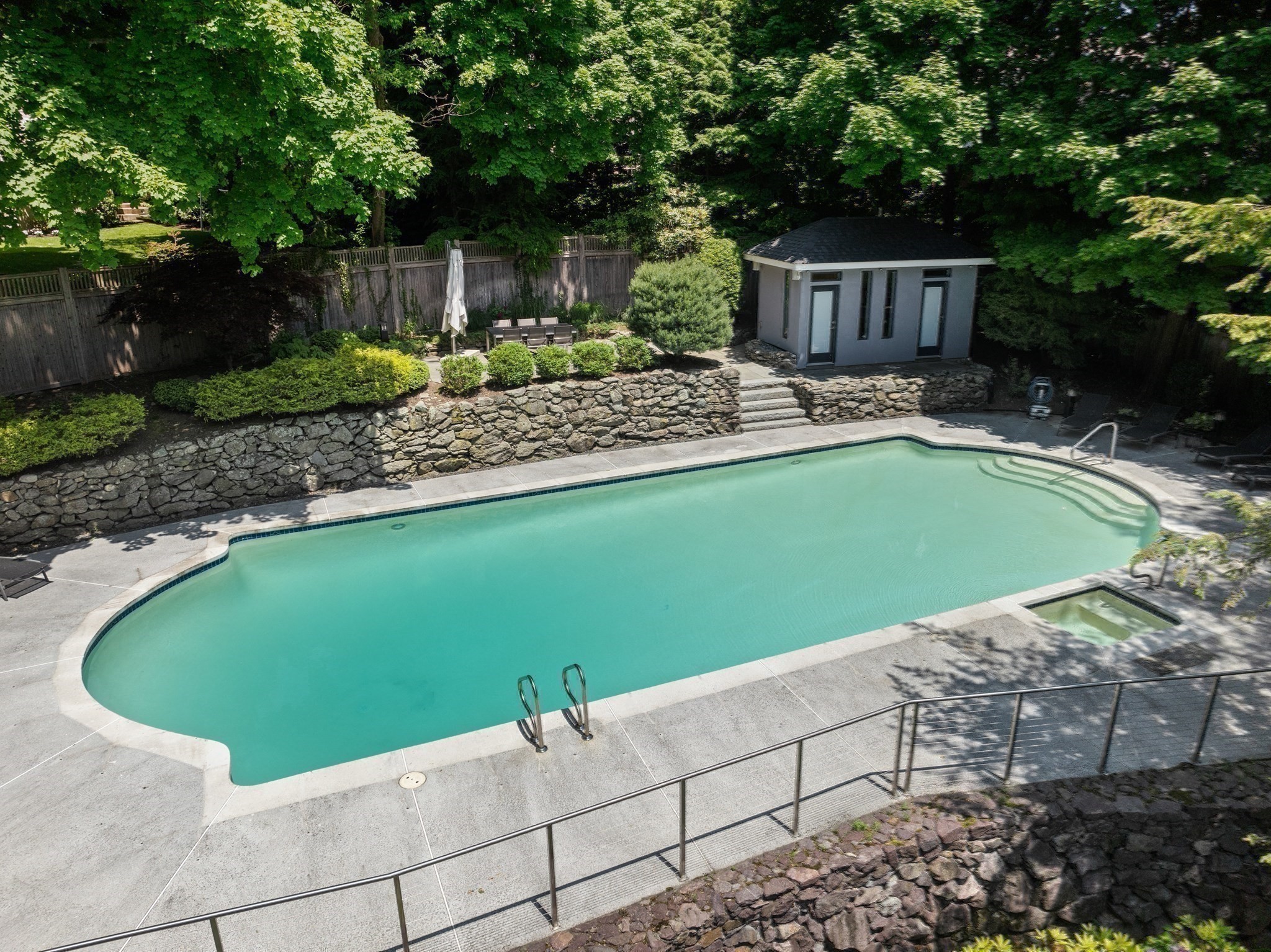 main property photo 26