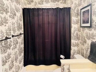 property viewer photo 7