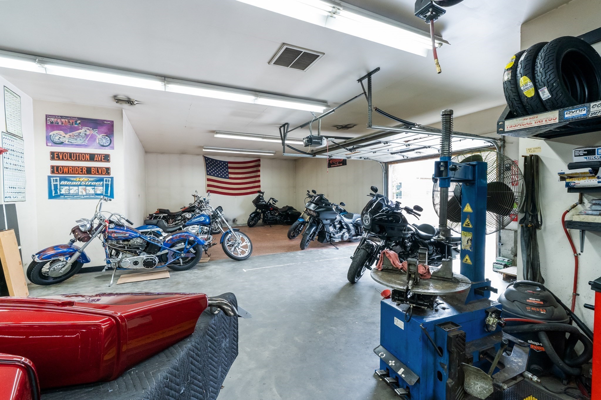 main property photo 17