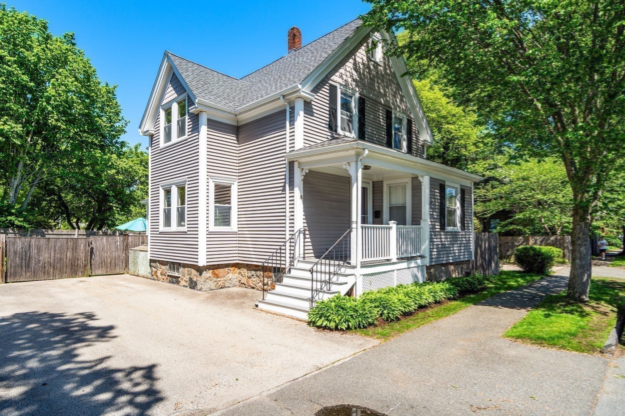 main property photo 20