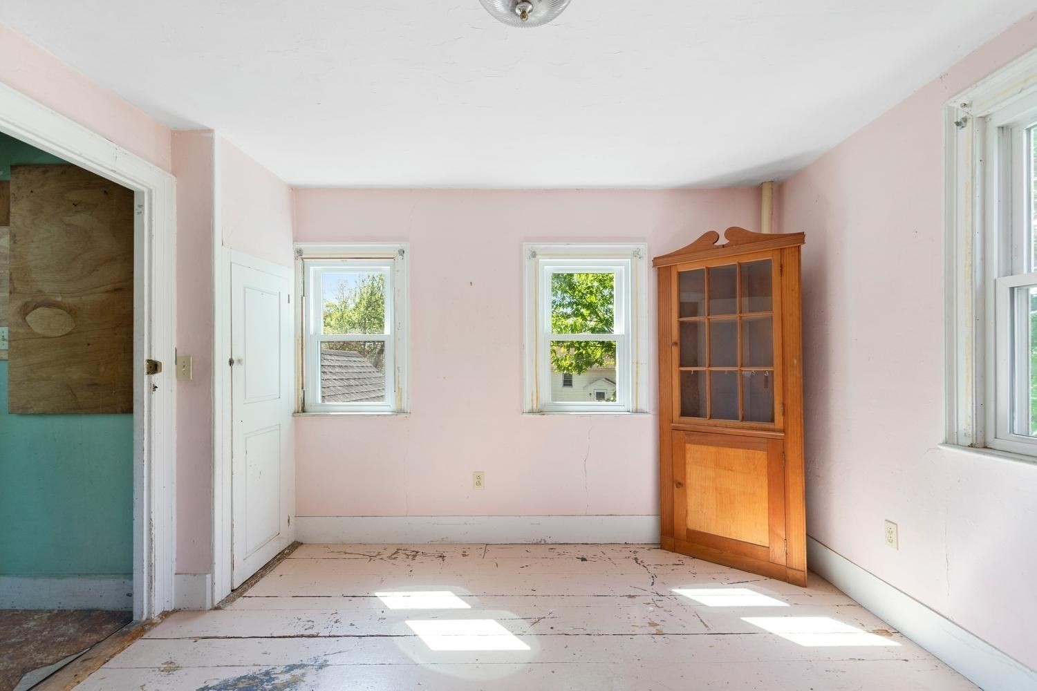 main property photo 25