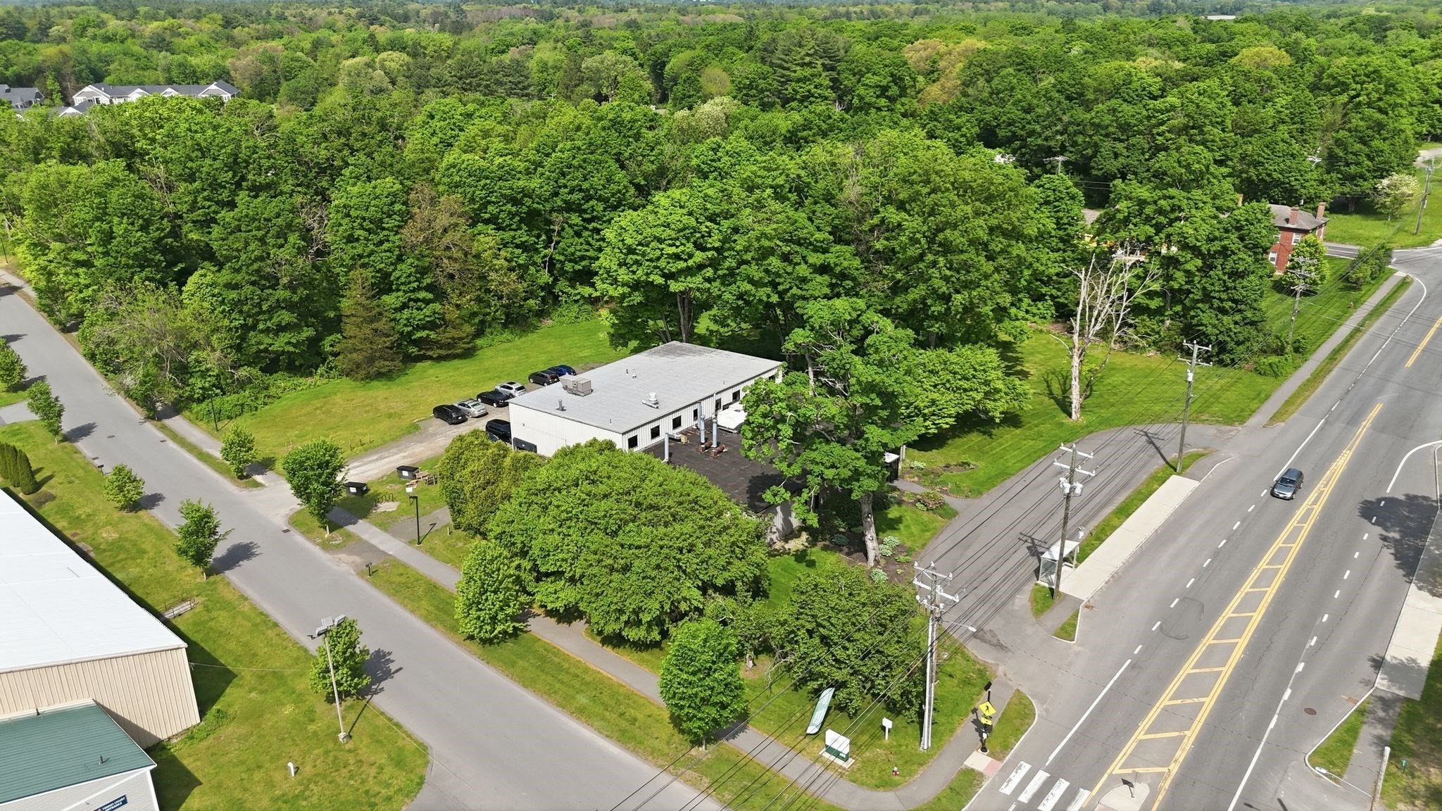 main property photo 36